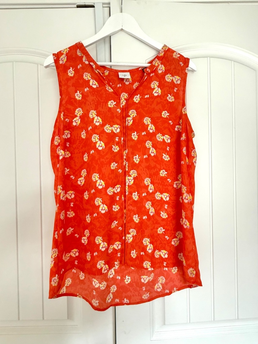CAbi Vital Floral Sleeveless Blouse Style 5550 Orange Size M